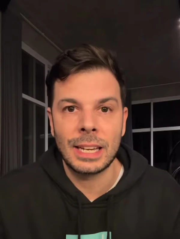 Jonas Almeida por Reprodução