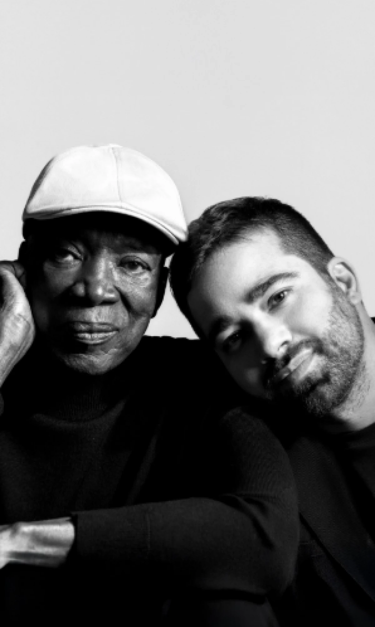 Milton Nascimento e o filho Augusto por Reprodução