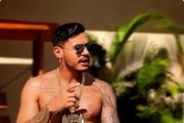 Rapper Hungria por Reprodução