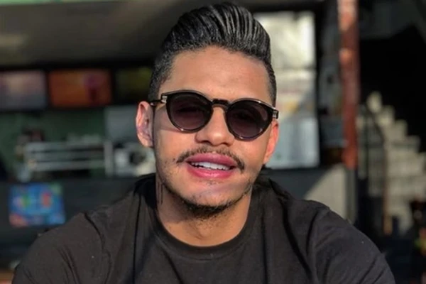 Rapper Hungria por Reprodução