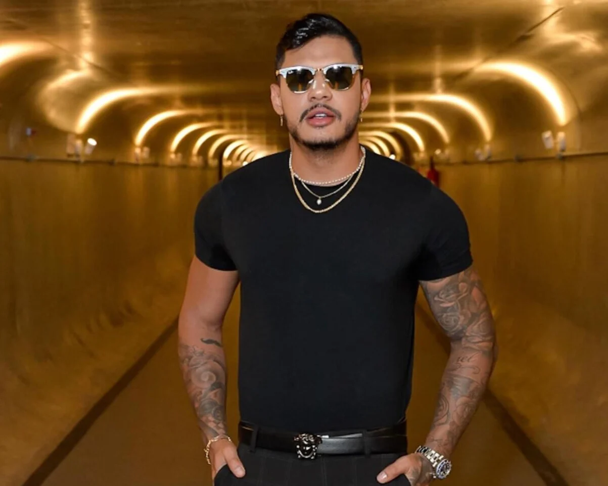 Rapper Hungria por Reprodução