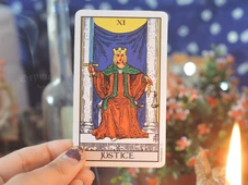 Imagem - Tarot do Dia: carta da Justiça pede equilíbrio e escolhas conscientes neste domingo (5)