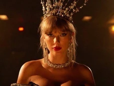 Imagem - Ex-A Fazenda, influenciadora brasileira para carro de Taylor Swift e é retirada por seguranças