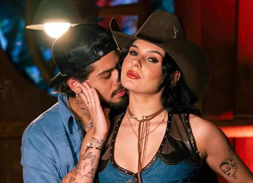 Ana Castela e Zé Felipe lançam o single 'Sua boca mente'  por Divulgação