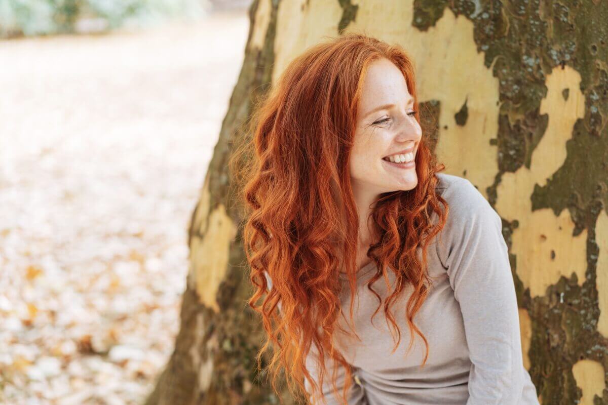 Na primavera, tons que trazem frescor são bastante buscados (Imagem: stockfour | Shutterstock)