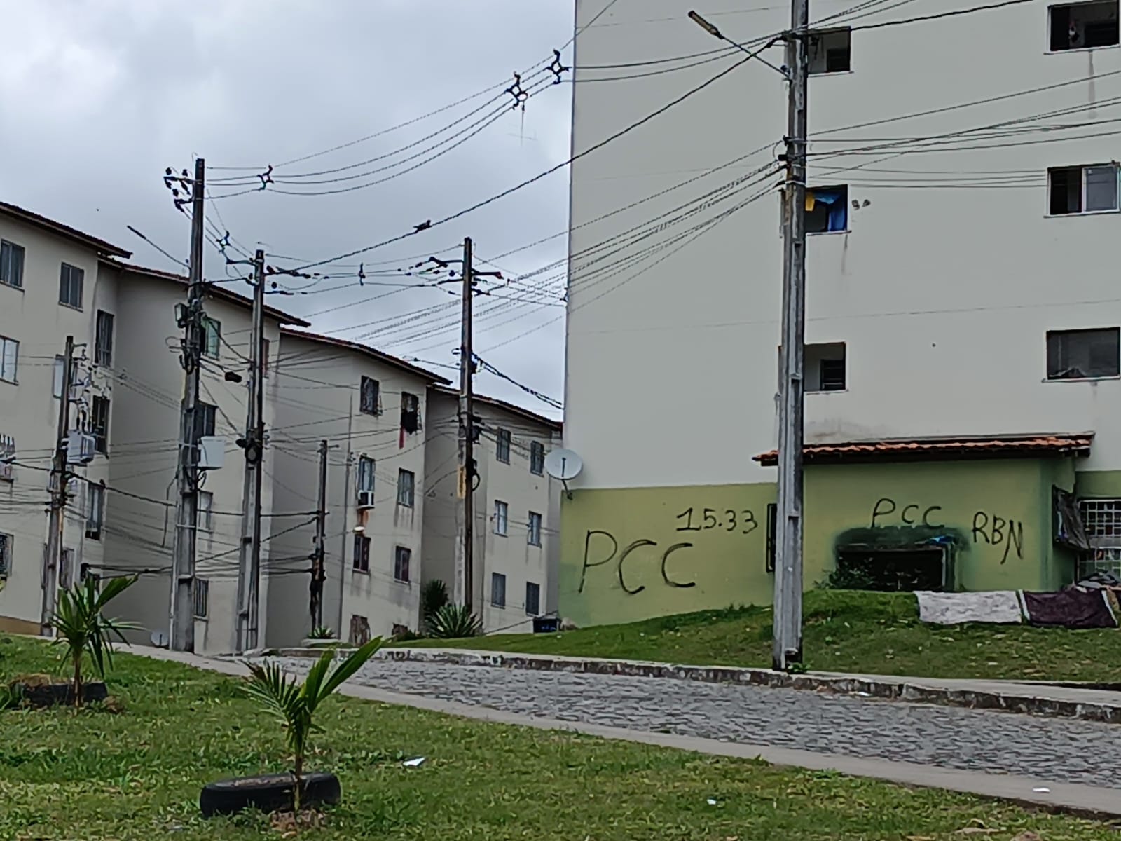 Empresário é torturado e executado pelo PCC em Candeias por Empresário é torturado e executado pelo PCC em Candeias 