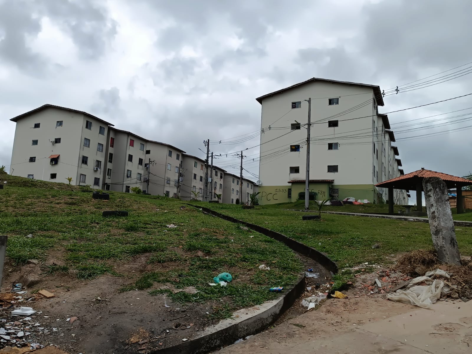 Empresário é torturado e executado pelo PCC em Candeias por Empresário é torturado e executado pelo PCC em Candeias 