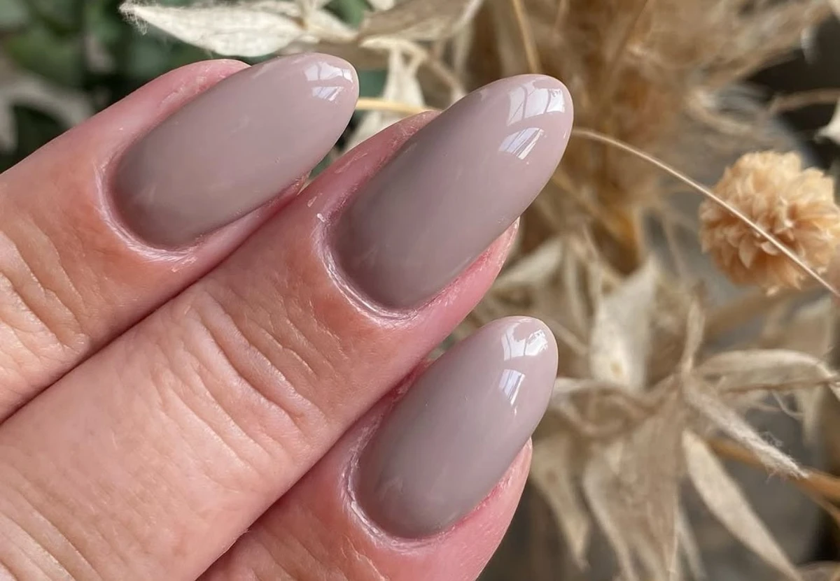 Esmalte greige por Reprodução