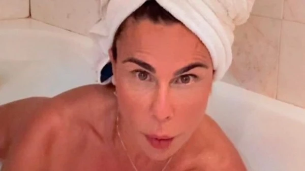 Inspirada em Cleópatra, vovó fitness aposta em banho de leite para rejuvenescimento da pele  por Divulgação 