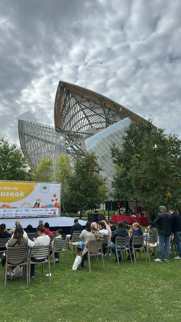 K-Festival no Jardin d’Acclimatation, em Paris por Gabriela Cruz