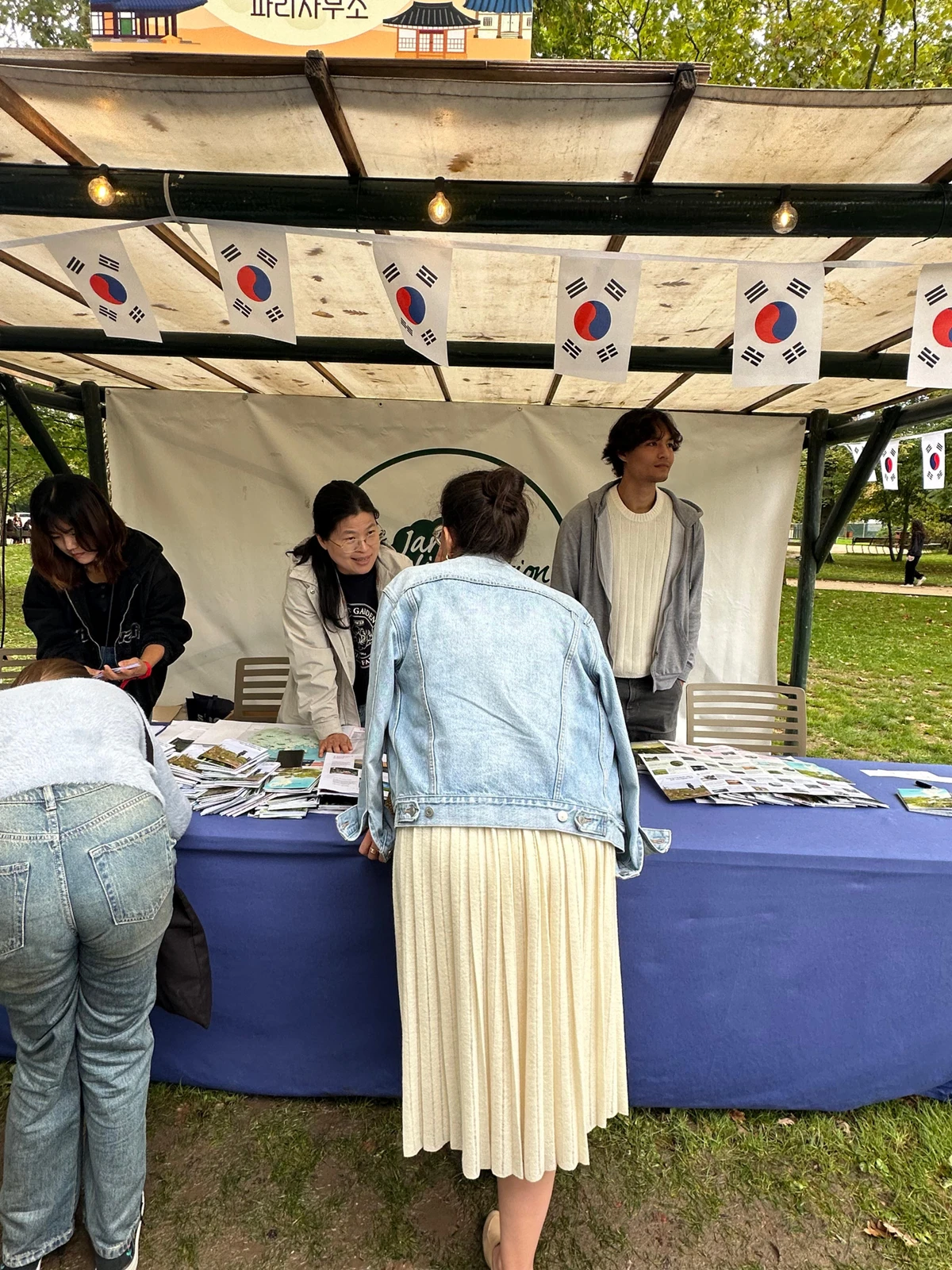 K-Festival no Jardin d’Acclimatation, em Paris por Gabriela Cruz