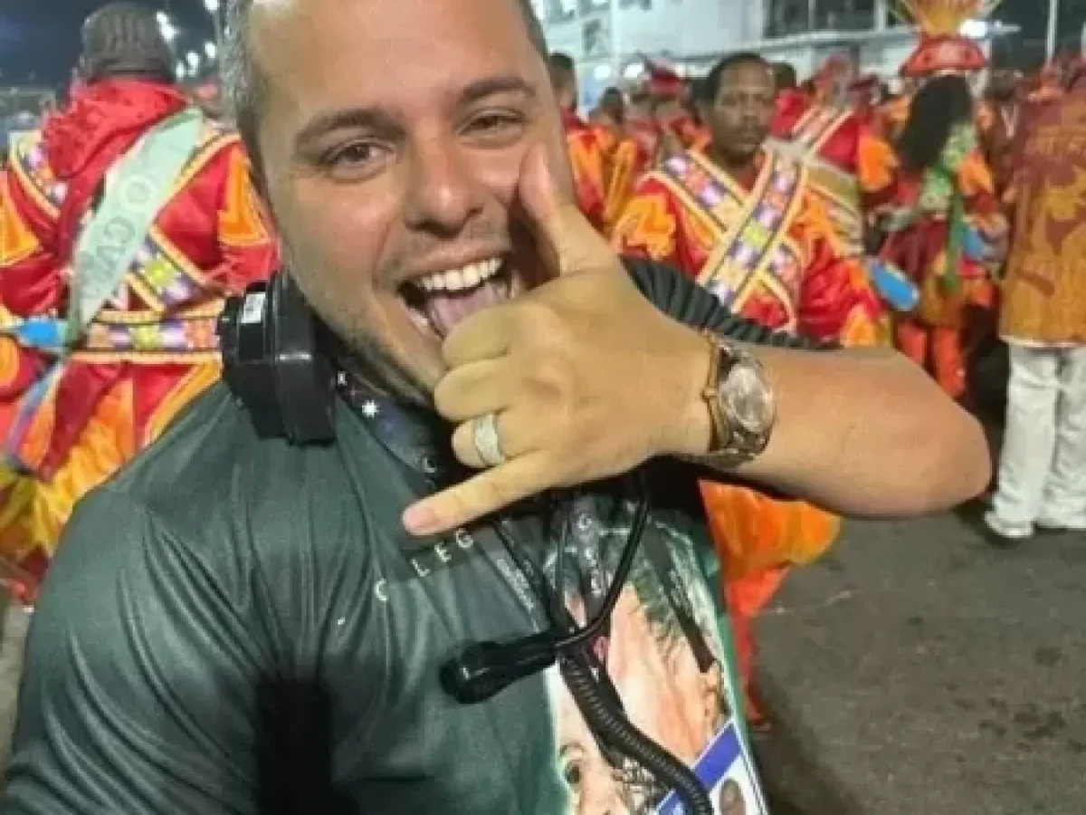 Vinicius Drumond: Filho de Luizinho Drumond, ex-patrono da Imperatriz Leopoldinense, Vinicius é um dos bicheiros mais conhecidos da atualidade. Em 2025, ele sobreviveu a um atentado na Barra da Tijuca, o que evidencia sua relevância e os conflitos no meio.  por Reprodução