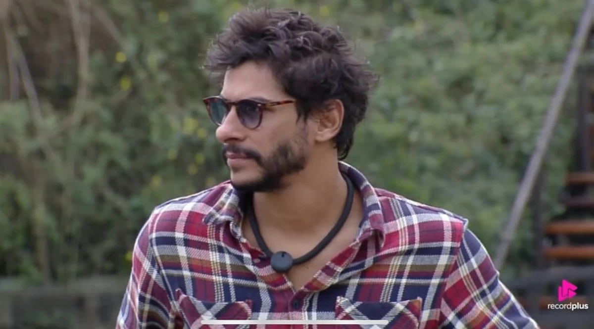 Shia Phoenix por Reprodução