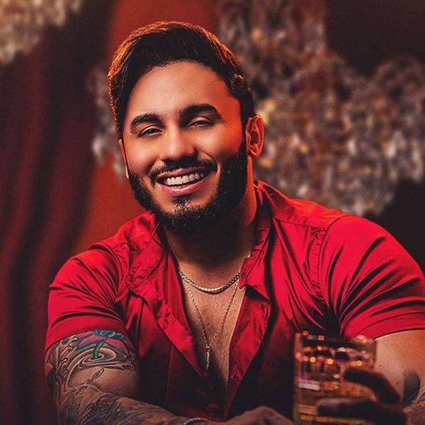 Wallas Arrais por Reprodução