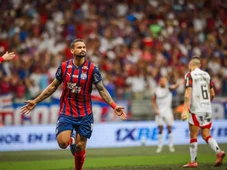 Imagem - Com dois a mais, Bahia vence Flamengo e encerra jejum contra o time carioca