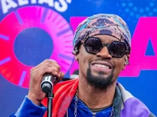 Imagem - Toni Garrido altera letra de ‘Girassol’, do Cidade Negra, e justificativa gera polêmica: ‘Hétero e machista’