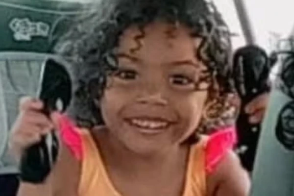 Ana Laura Soares Moura