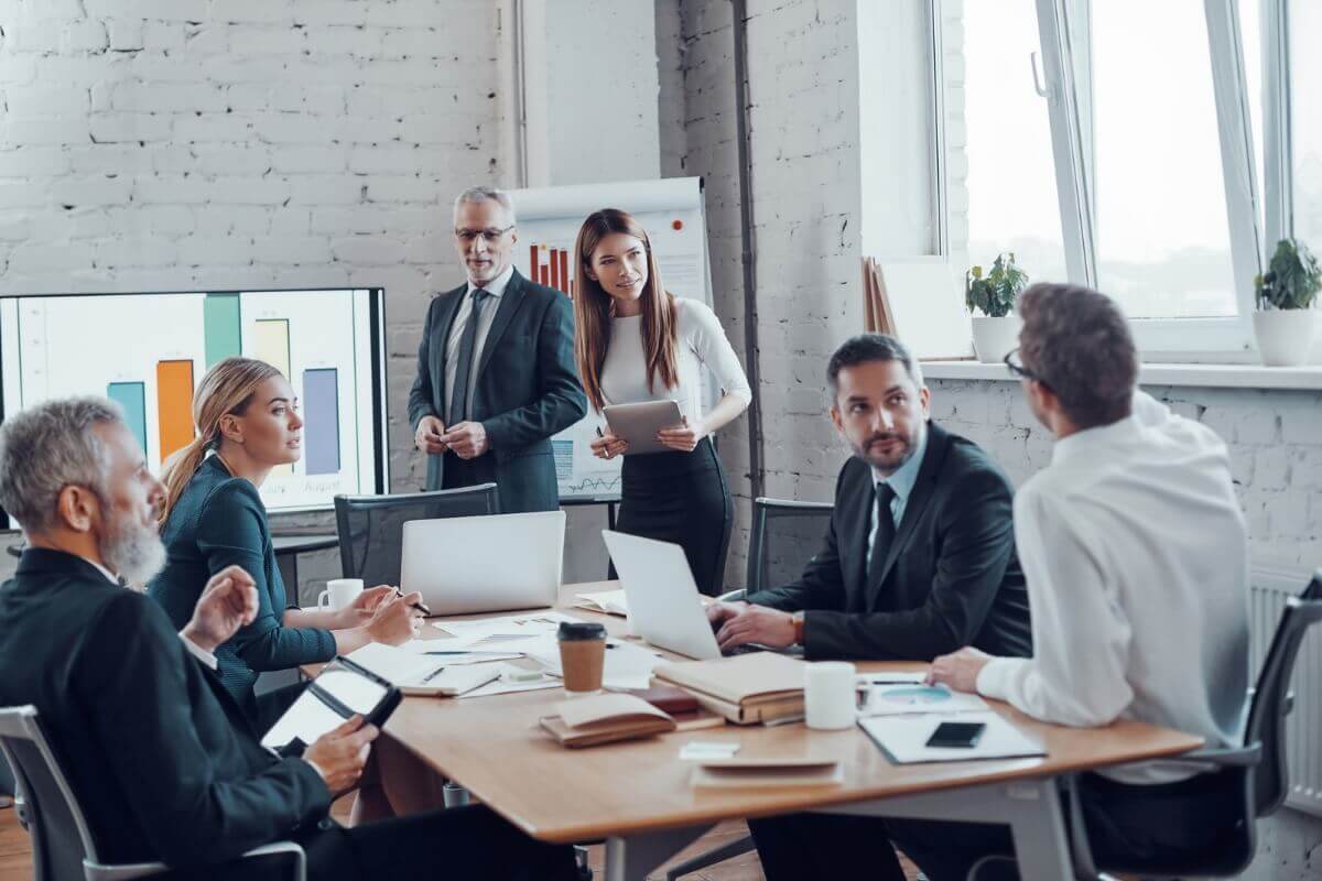 A ação preventiva pode transformar o ambiente e proteger a saúde mental dos colaboradores (Imagem: G-Stock Studio | Shutterstock)