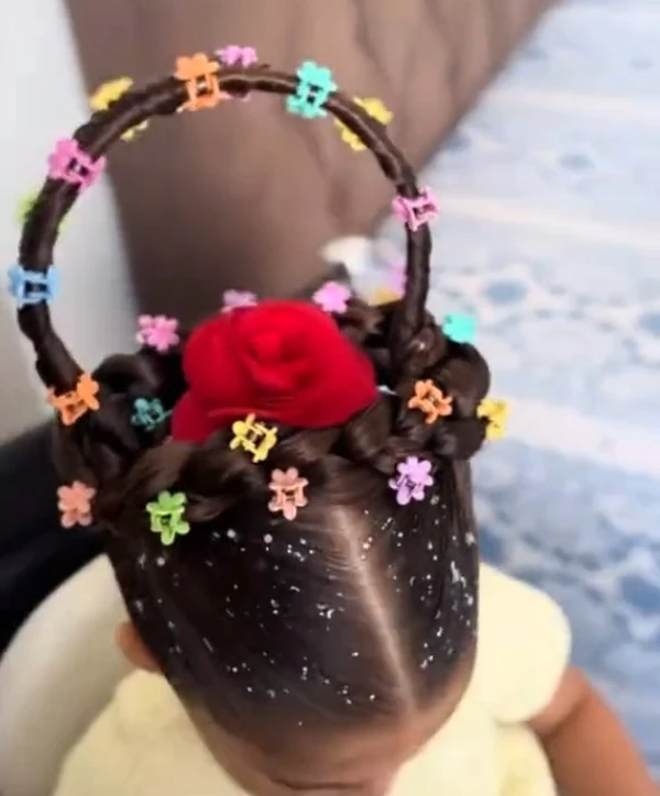 Ideias de cabelo maluco para meninas por Reprodução