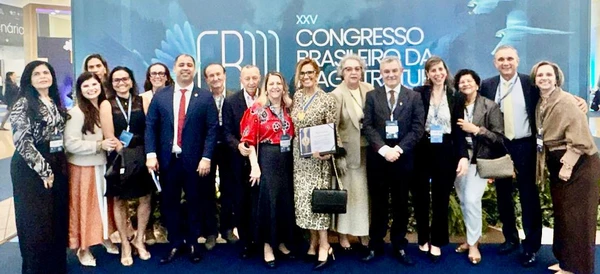 Juíza baiana recebe comenda de mérito em evento nacional