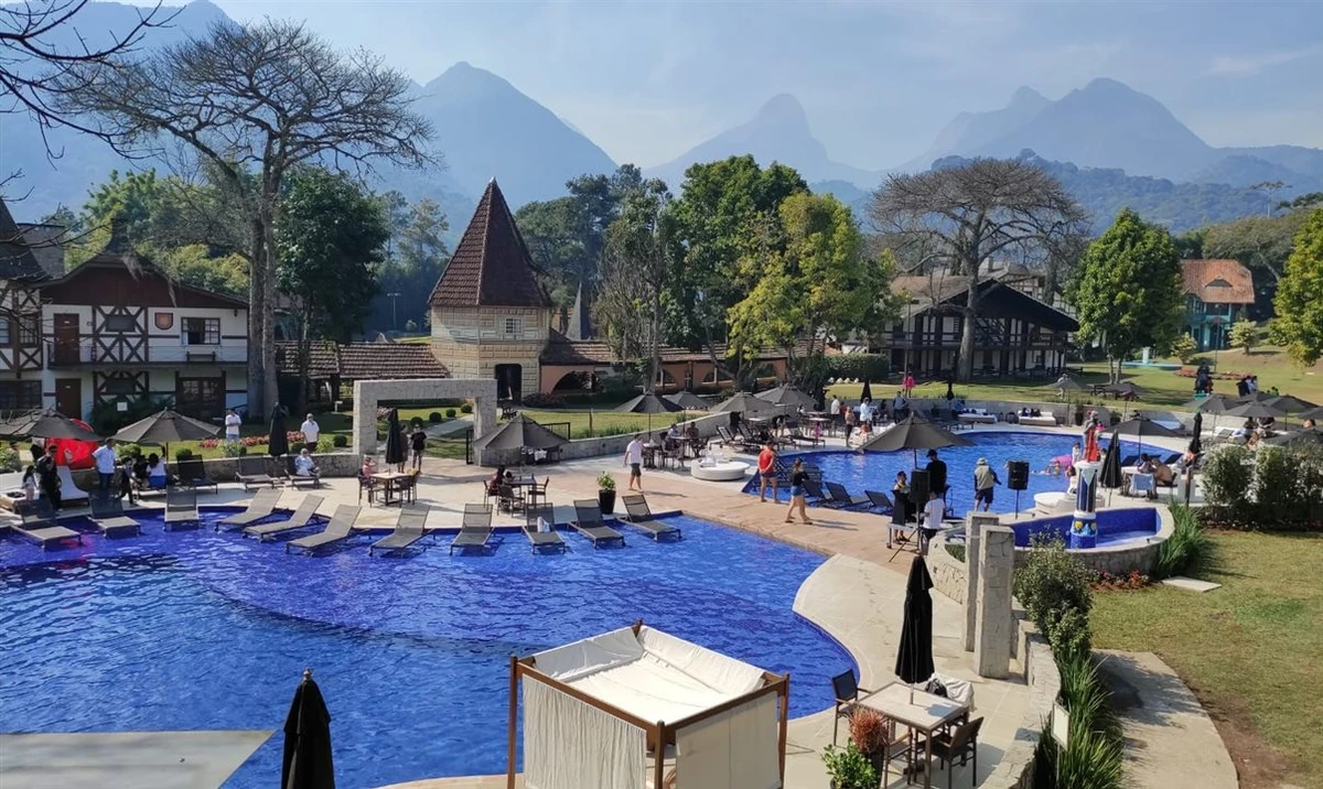 Le Canton (Teresópolis, RJ) por Reprodução