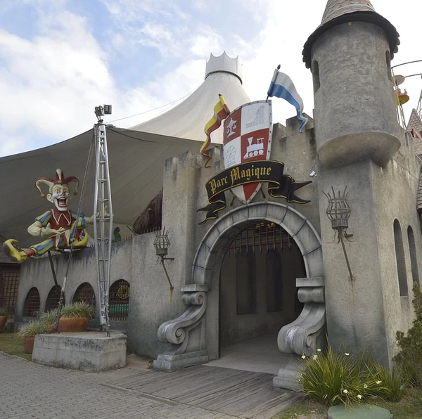 Le Canton (Teresópolis, RJ) por Reprodução