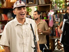 Imagem - 'Tô indo ali, fazer história': João Gomes brilha na estreia do Tiny Desk Brasil; assista