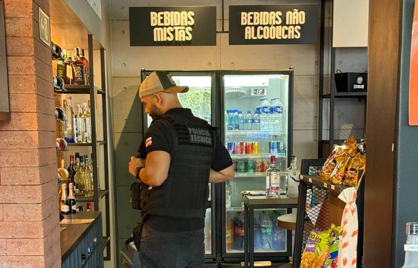 Bebidas apreendidas por Divulgação