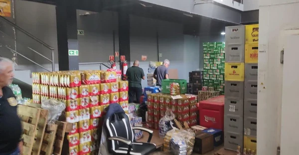 Bebidas apreendidas por Divulgação