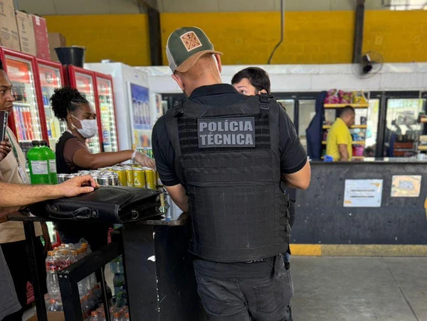 Bebidas apreendidas por Divulgação