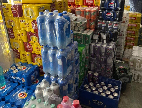 Bebidas apreendidas por Divulgação