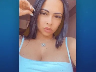 Bruna Araújo de Souza por Reprodução