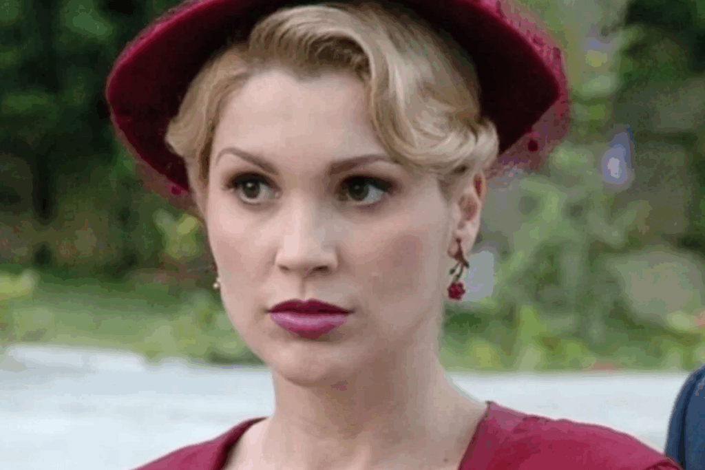Fria e obcecada, Cristina fez de tudo para conquistar o amor que não era seu em &#8220;Alma Gêmea&#8221; (Imagem: Reprodução digital | TV Globo)