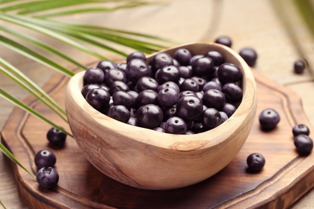Frutas e plantas brasileiras são aliadas poderosas da saúde (Imagem: New Africa | Shutterstock) 