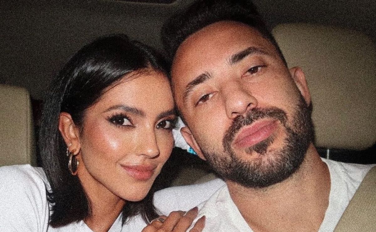 Everton Ribeiro com a eposa Marília Nery por Reprodução