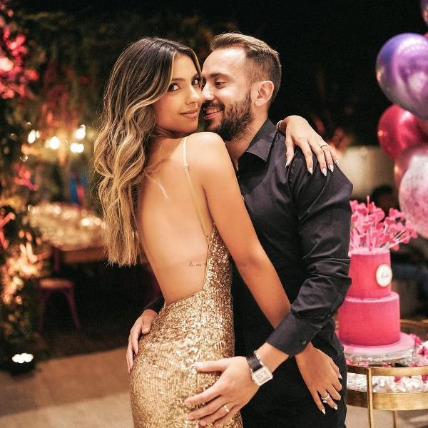 Everton Ribeiro com a eposa Marília Nery por Reprodução