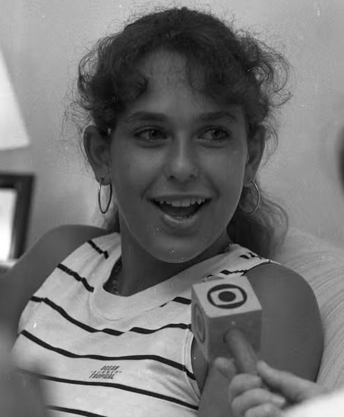 Menina de 14 anos acertou assassina de Odete Roitman no concurso nacional de 'Vale tudo' em 1988 por Reprodução 
