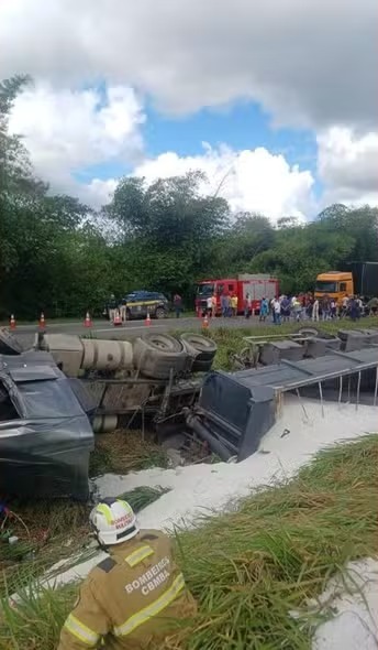 Motorista morreu após carreta tomar em São Sebastião do Passé por Reprodução