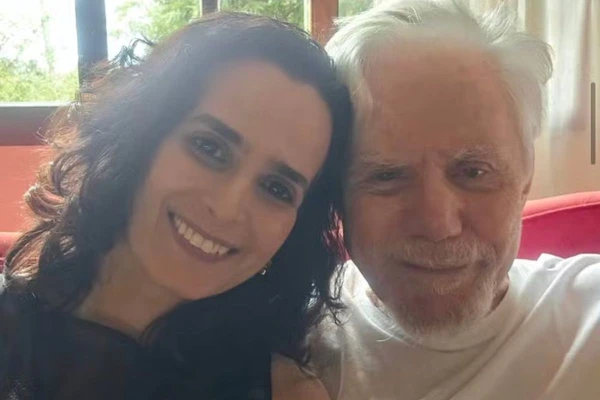 Reginaldo Faria e Joana Werneck por Reprodução