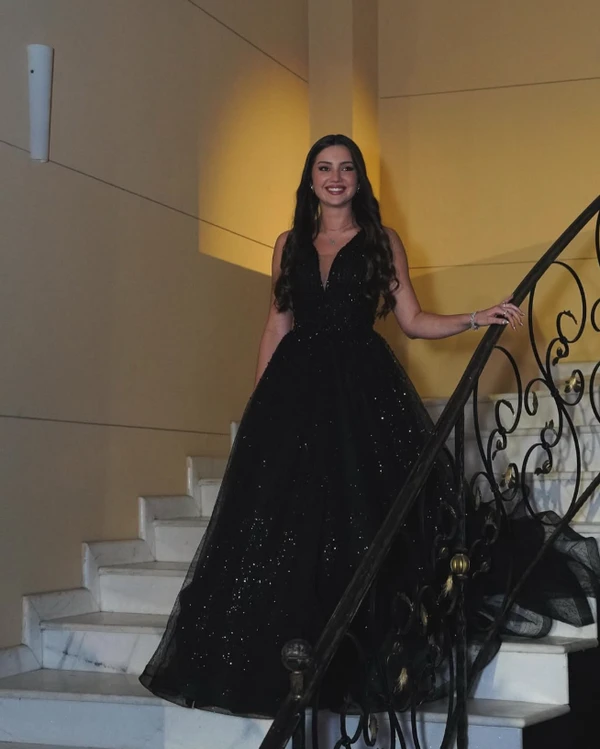 Aniversário de 15 anos de Olivia Costa por Reprodução | Instagram