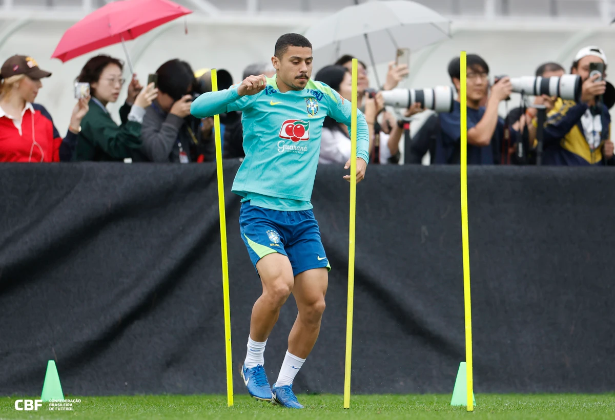 Seleção treinando em preparação para encarar a Coreia do Sul  por Rafael Ribeiro/CBF