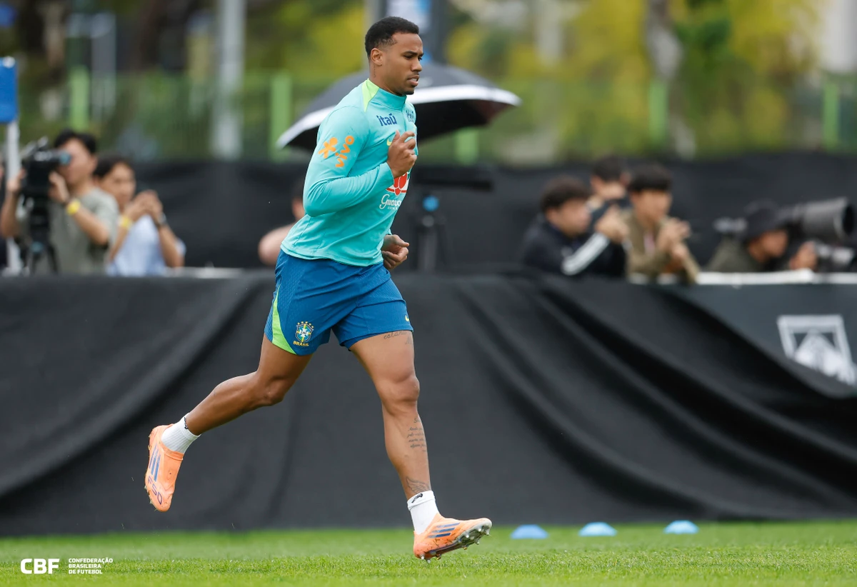 Seleção treinando em preparação para encarar a Coreia do Sul  por Rafael Ribeiro/CBF