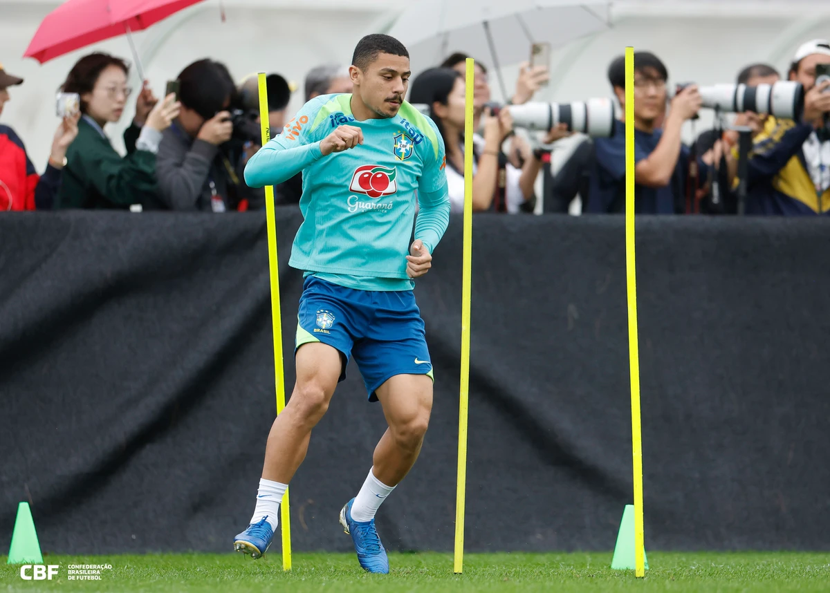Seleção treinando em preparação para encarar a Coreia do Sul  por Rafael Ribeiro/CBF