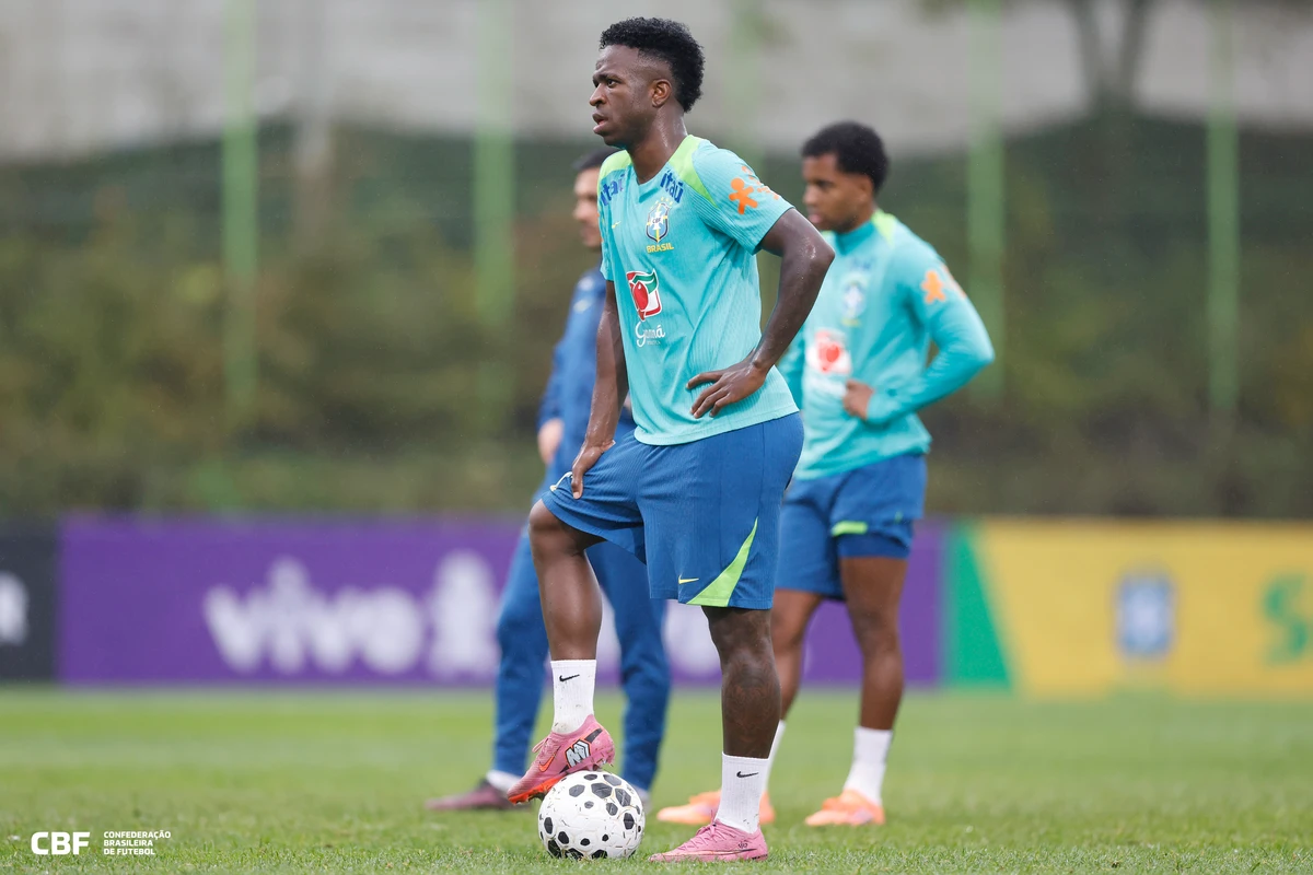 Seleção treinando em preparação para encarar a Coreia do Sul  por Rafael Ribeiro/CBF