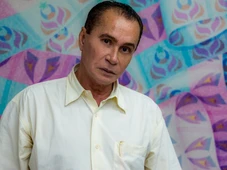 Imagem - Artista César Romero morreu ao se engasgar enquanto comia em casa