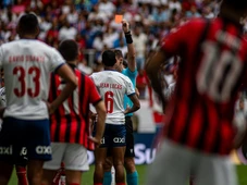 Imagem - Descubra com qual árbitro Bahia e Vitória têm pior aproveitamento no Brasileirão