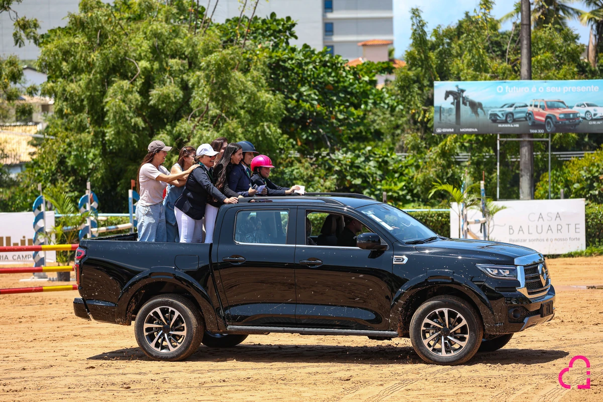 A Academia Baiana de Hipismo (ABH) fica em Vilas do Atlântico por Clara Pessoa