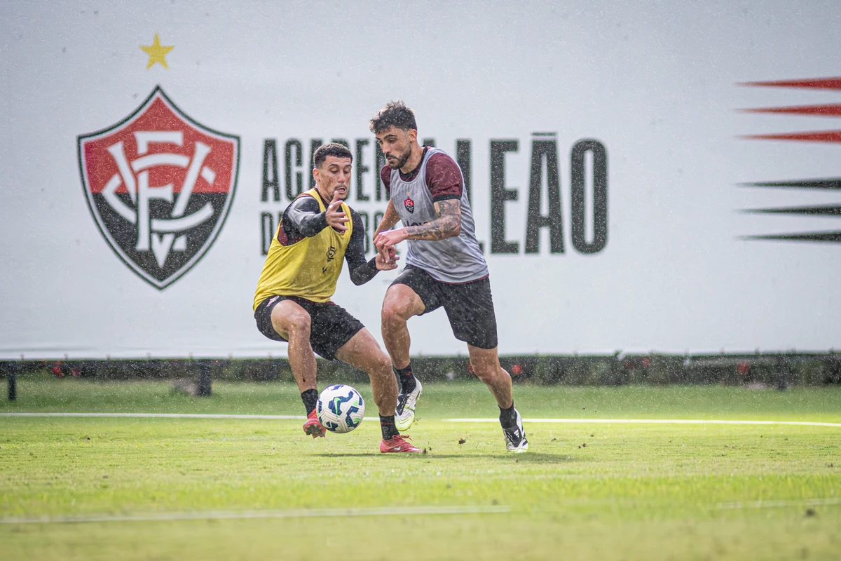 Confira imagens da primeira atividade do Vitória visando o clássico Ba-Vi  