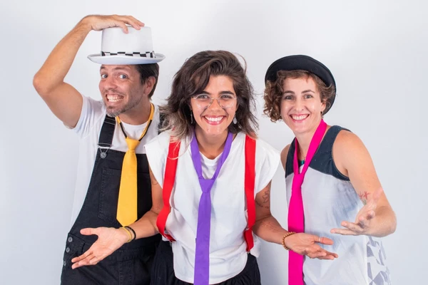 Diogo Flórez, Kamile Levek e Carla Suzart celebram os 15 anos do Canela Fina neste domingo (12)