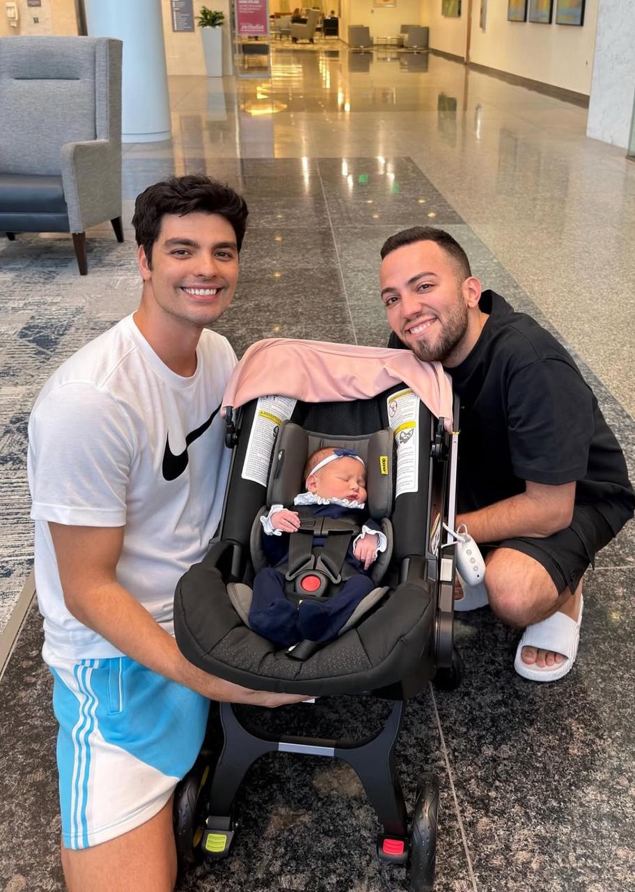 Mia, filha de Lucas Rangel e Lucas Bley por Reprodução